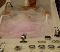 Гидромассажная ванна